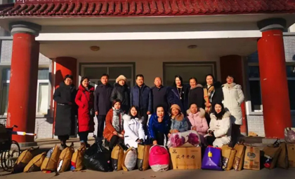呼市女商會送溫暖、獻愛心、助力鄉(xiāng)村振興